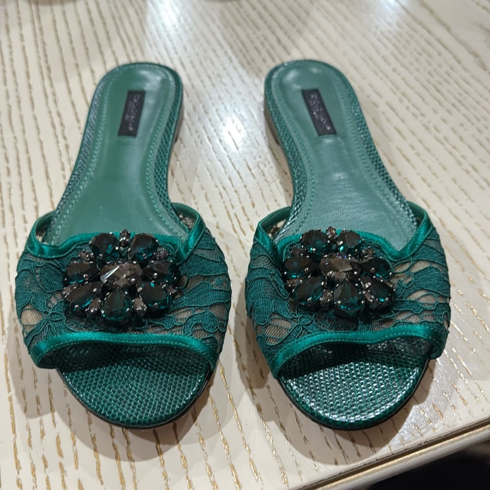 Dolce and Gabbana slides